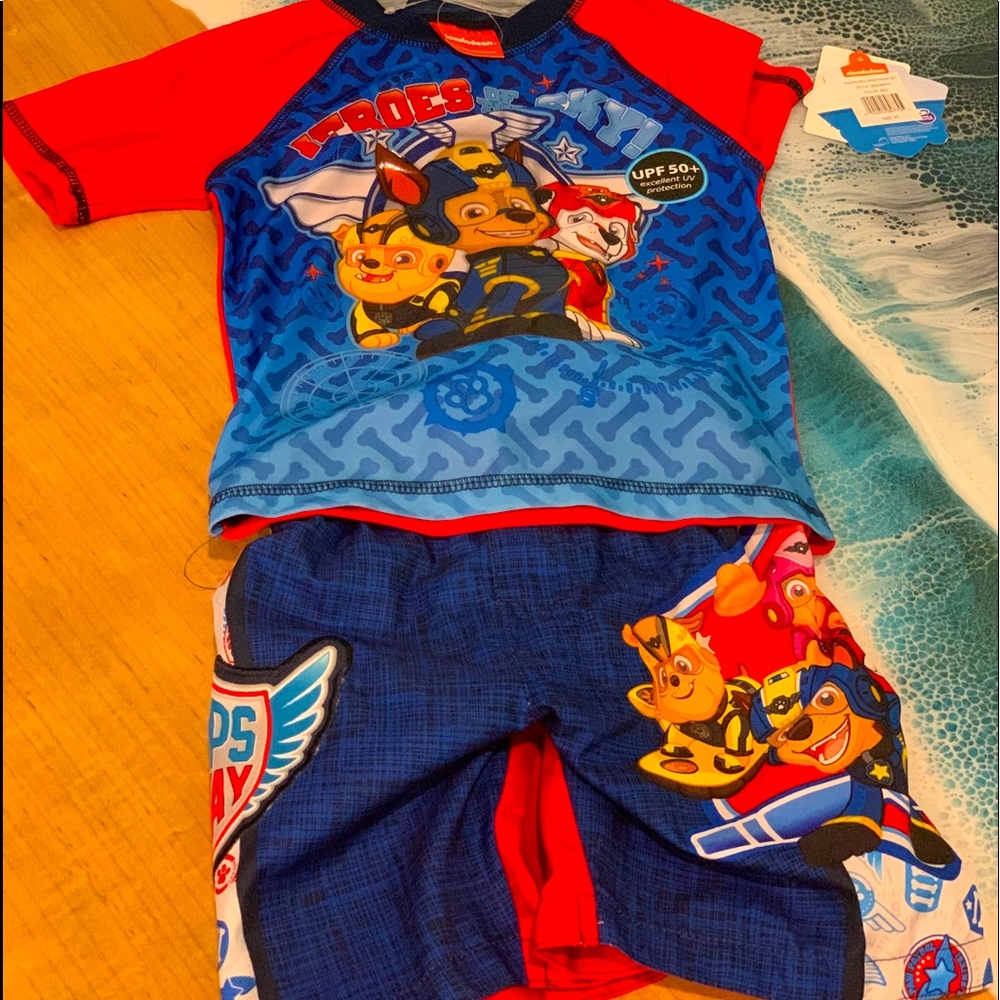 Paw Patrol swim set NWT
